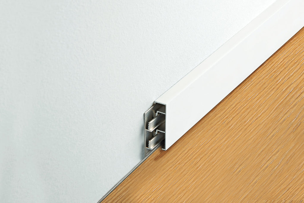 Plinta-aluminiu-alba-H4cm-si-8cm-Proskirting-List