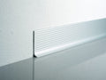 Plinta-aluminiu-cu-striatii-Profilitec-BAR600ASN